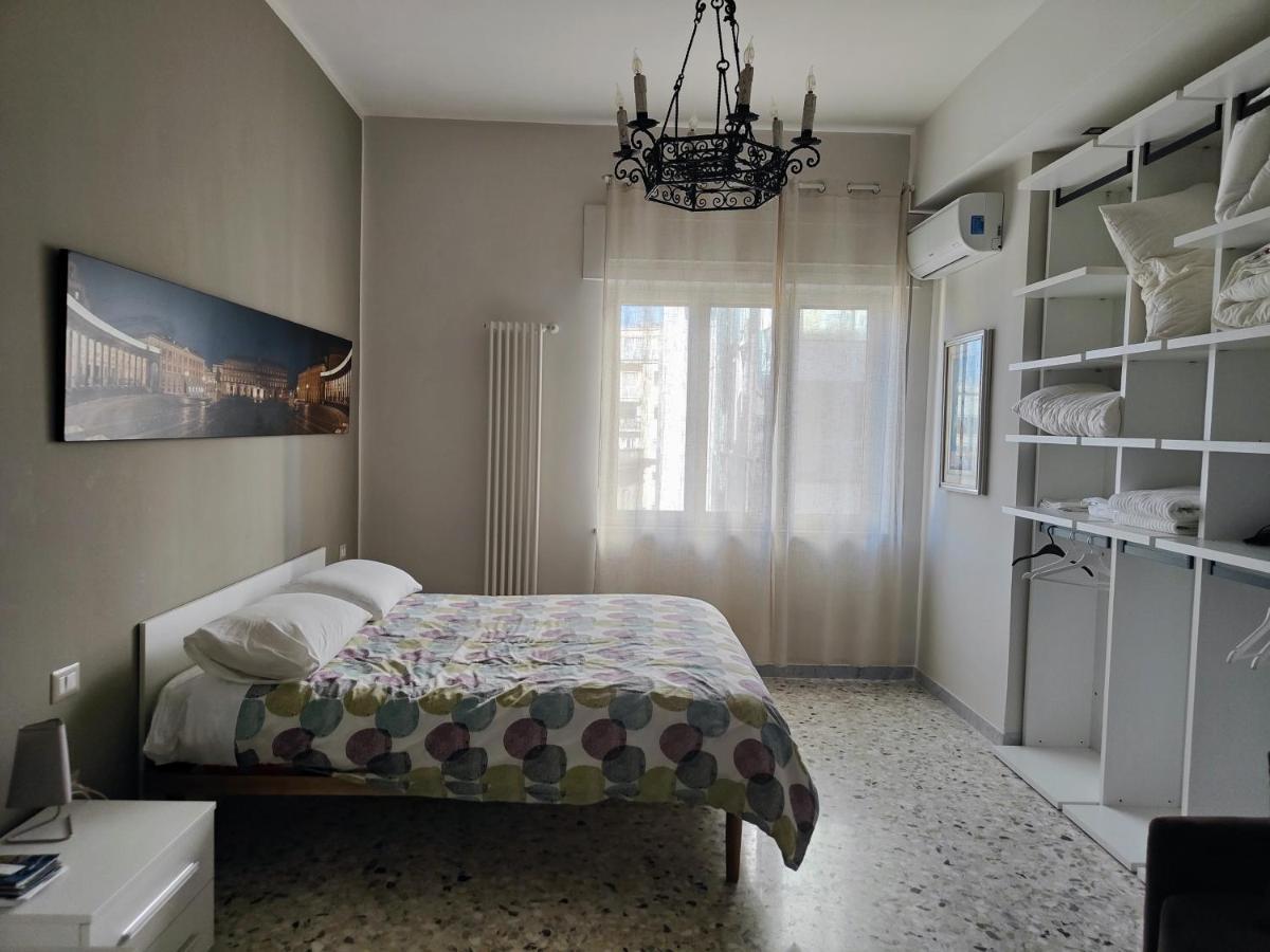 La Dimora Dell'Avvocato Apartment Napoli Bagian luar foto