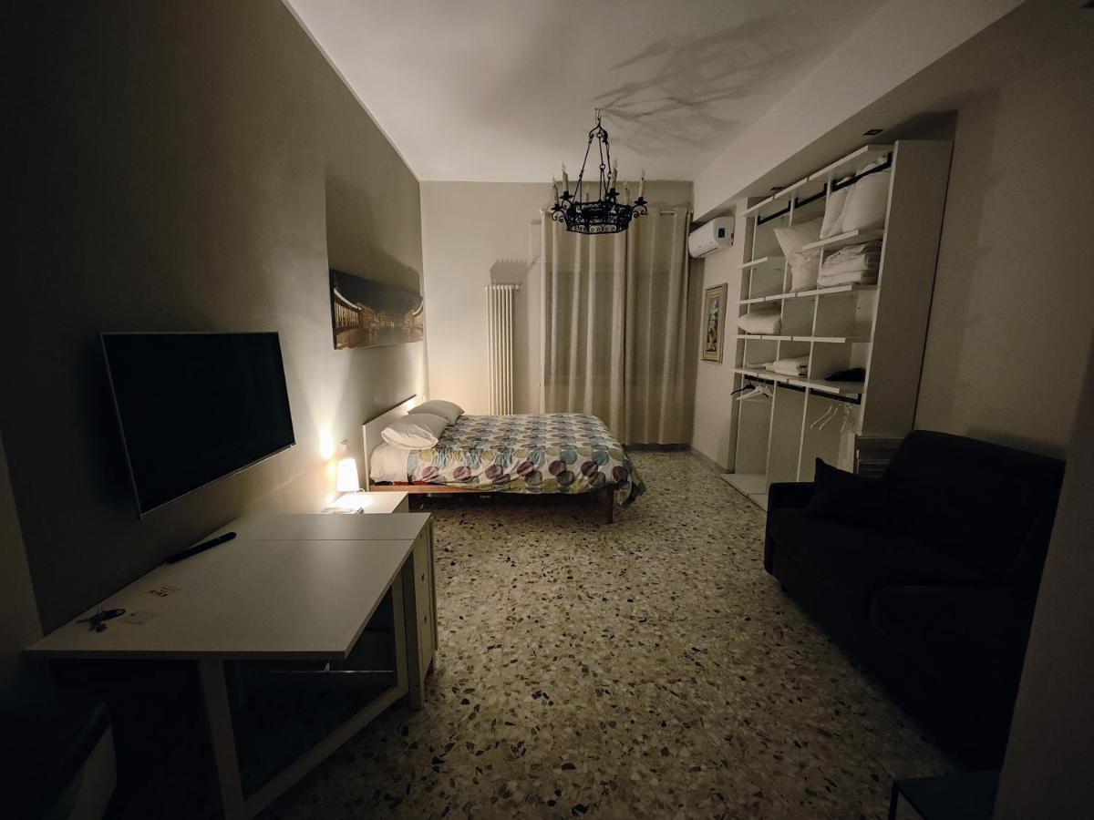 La Dimora Dell'Avvocato Apartment Napoli Bagian luar foto