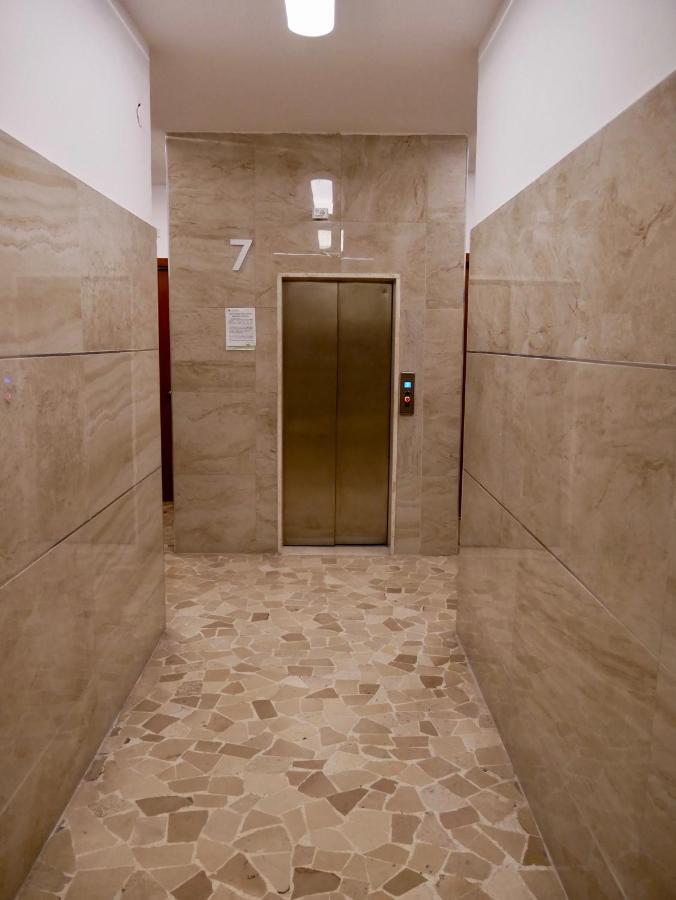 La Dimora Dell'Avvocato Apartment Napoli Bagian luar foto