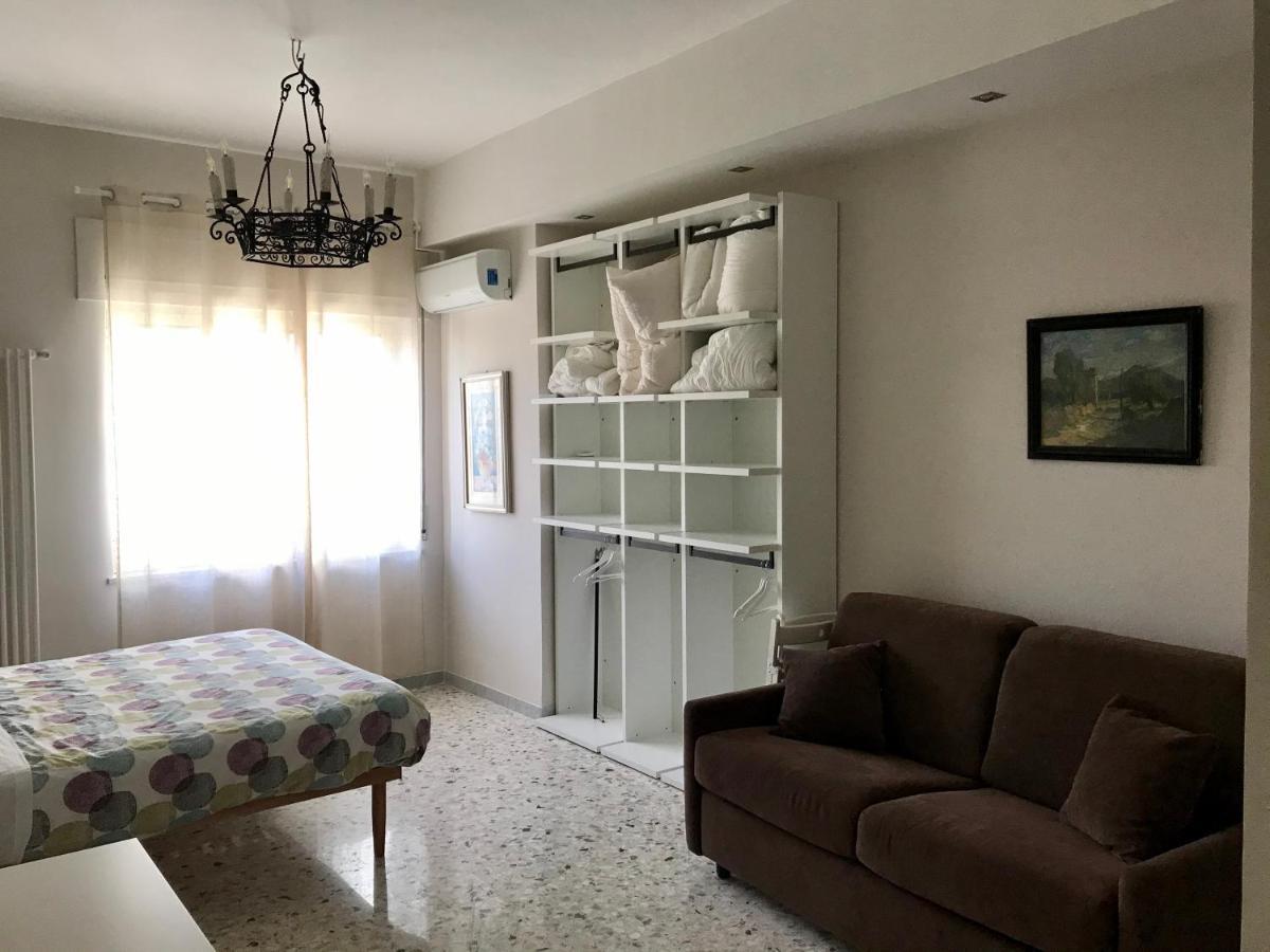 La Dimora Dell'Avvocato Apartment Napoli Bagian luar foto