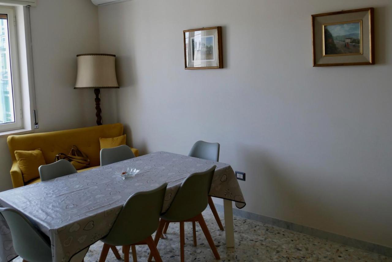 La Dimora Dell'Avvocato Apartment Napoli Bagian luar foto